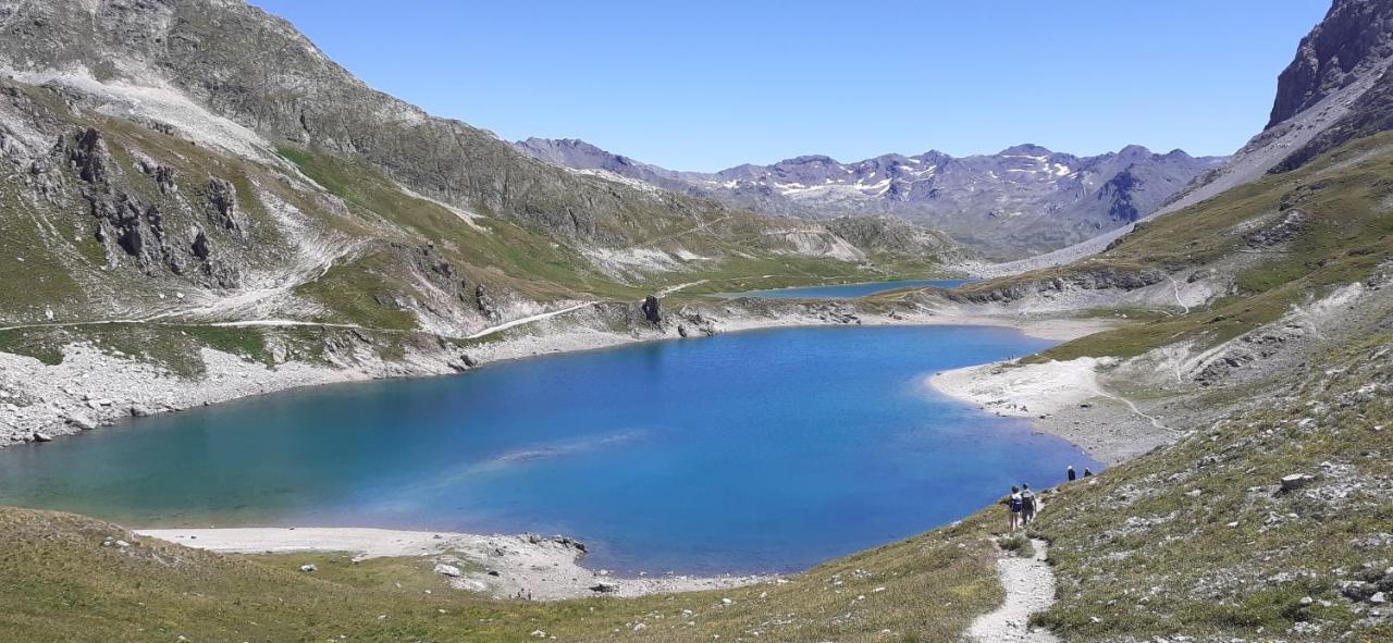 Location Vacances Saint Michel De Maurienne "Le Dahu"アパートメント エクステリア 写真